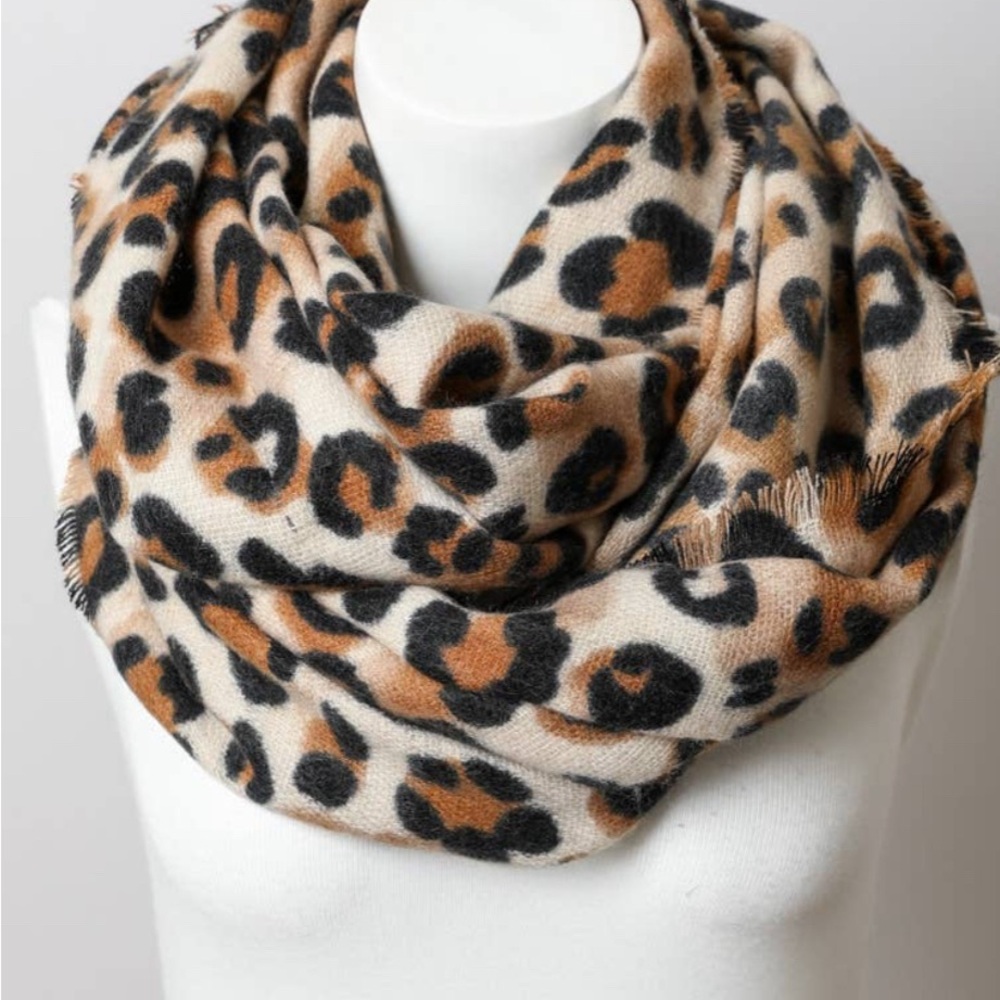 Basic Leopard Print Infinity Scarf - Picture 2 of 3